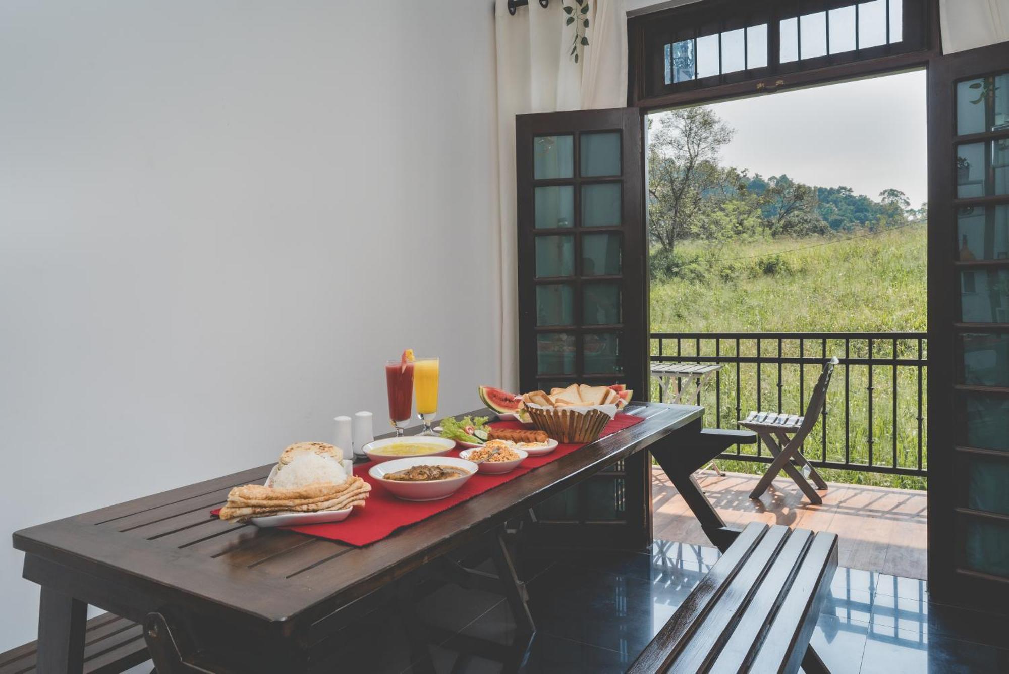 Horizon View Bed & Breakfast แคนดี้ ภายนอก รูปภาพ