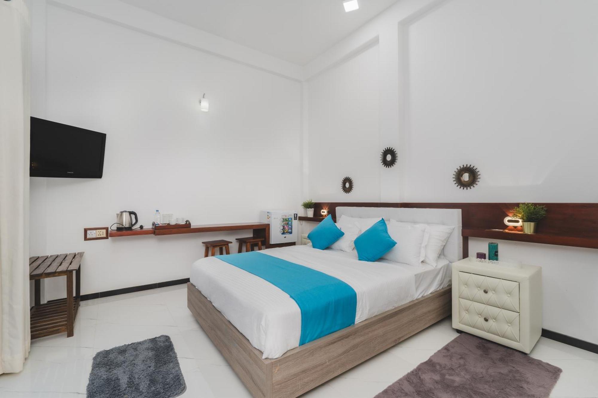 Horizon View Bed & Breakfast แคนดี้ ภายนอก รูปภาพ