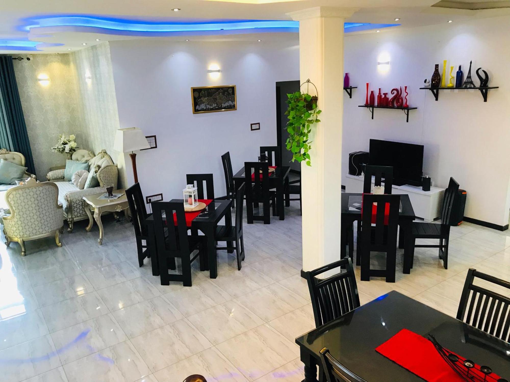 Horizon View Bed & Breakfast แคนดี้ ภายนอก รูปภาพ